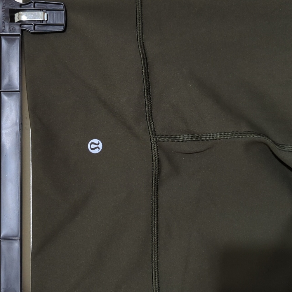EUC Lululemon Wunder Under High-Rise Luxtreme 21" - Picture 6 of 8